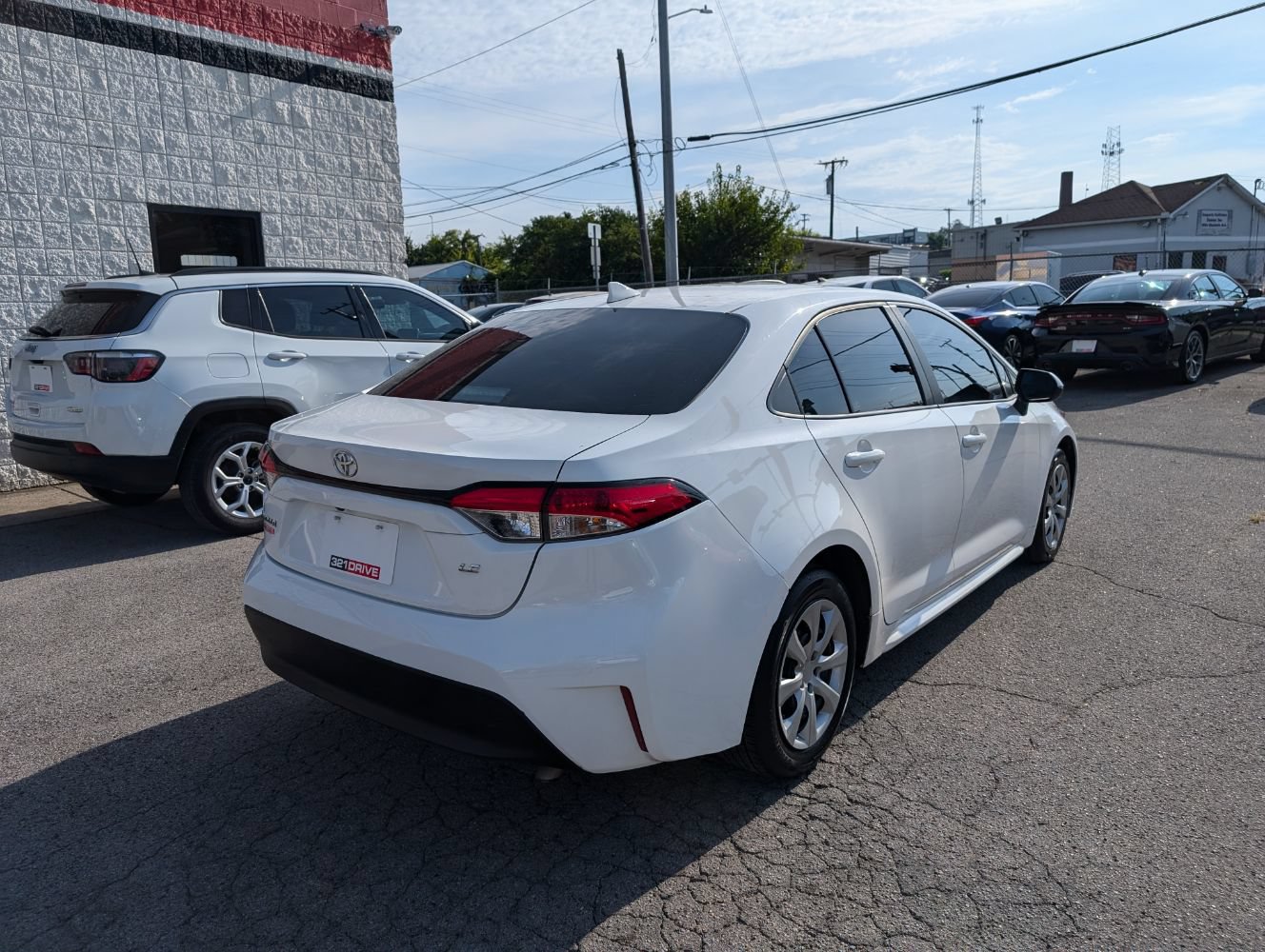 Used 2023 Toyota Corolla LE FWD image 6