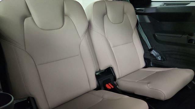 New 2026 Volvo XC90 T8 Plus w/ Protection Package Premier AWD/4WD image 34