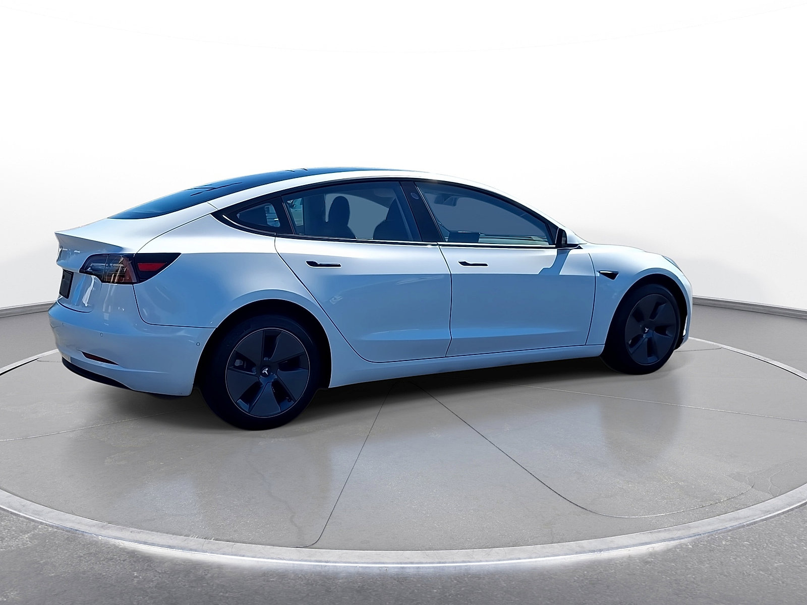 Used 2022 Tesla Model 3 image 9