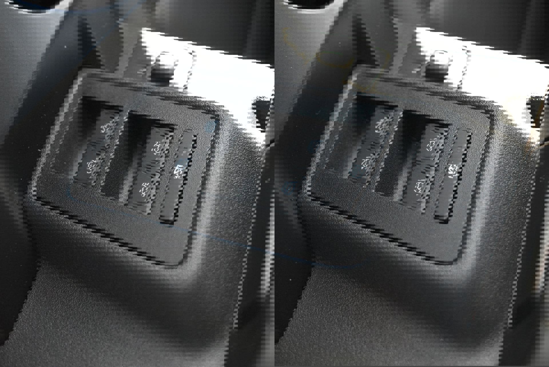 New 2025 Ford Bronco Badlands image 35