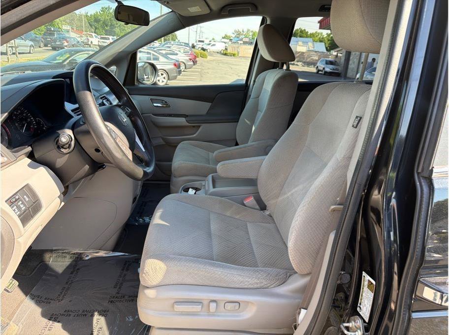 Used 2015 Honda Odyssey EX image 10