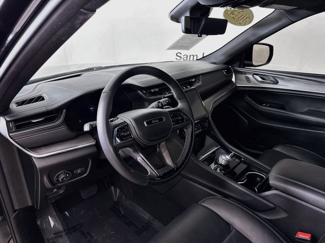 Used 2024 Jeep Grand Cherokee Overland w/ Adv Protech Group III AWD/4WD image 9