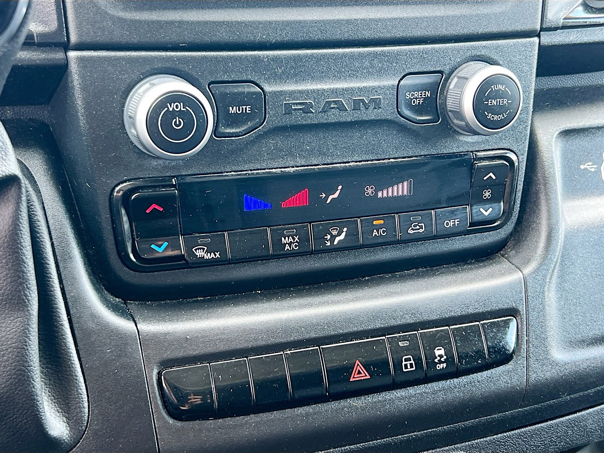 Used 2023 RAM ProMaster 3500 image 27