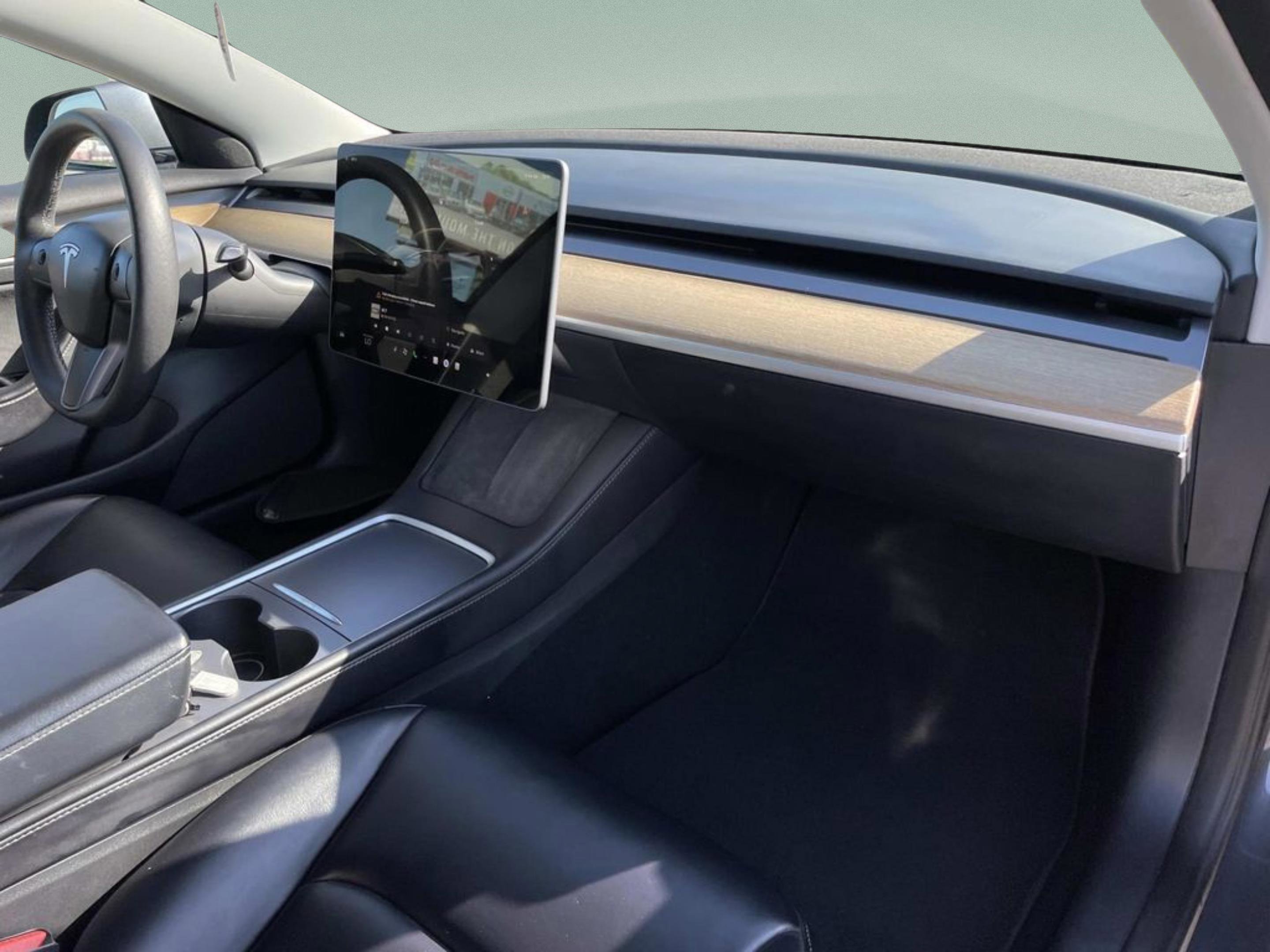 Used 2022 Tesla Model 3 Performance image 18