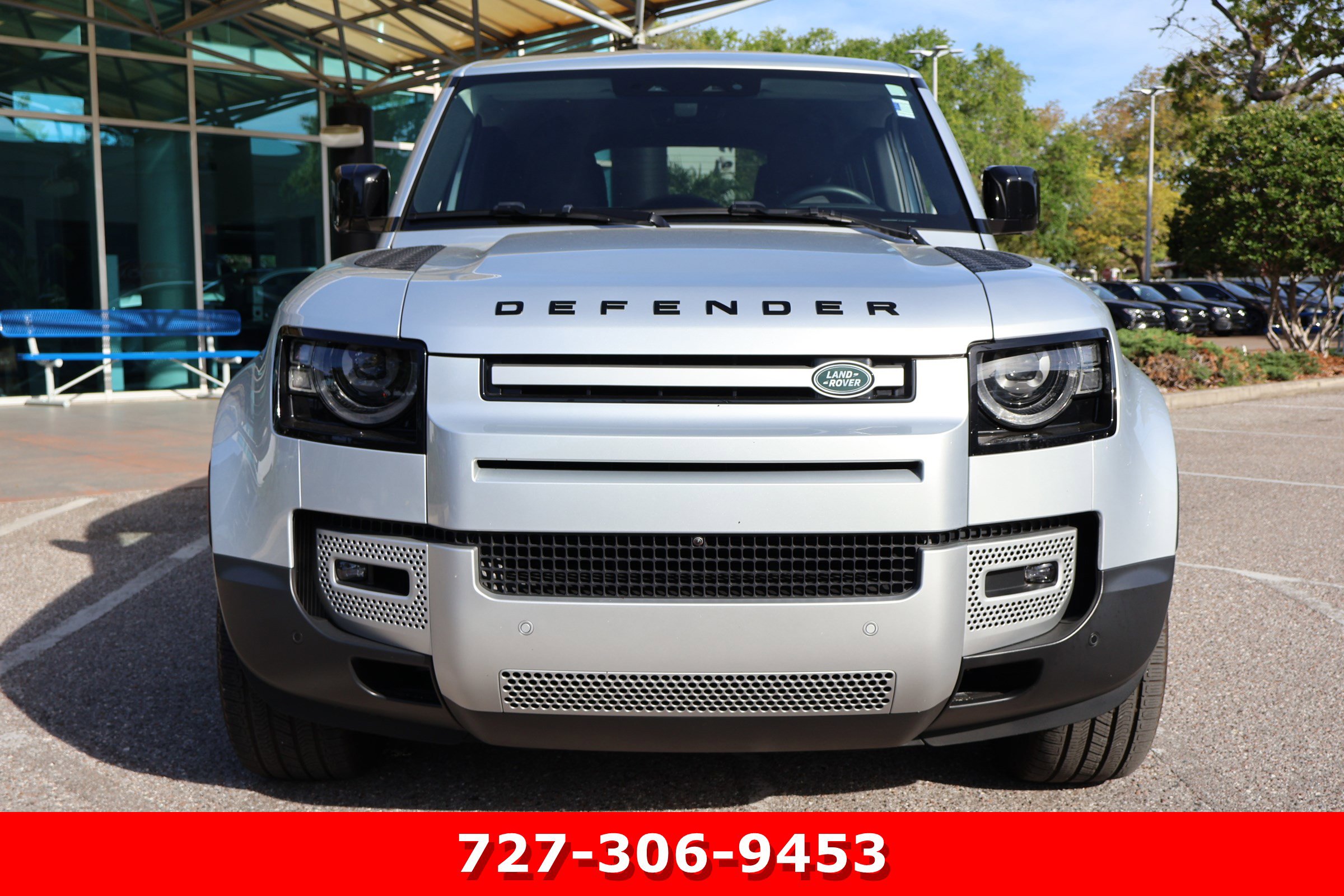 Used 2024 Land Rover Defender 110 S image 13