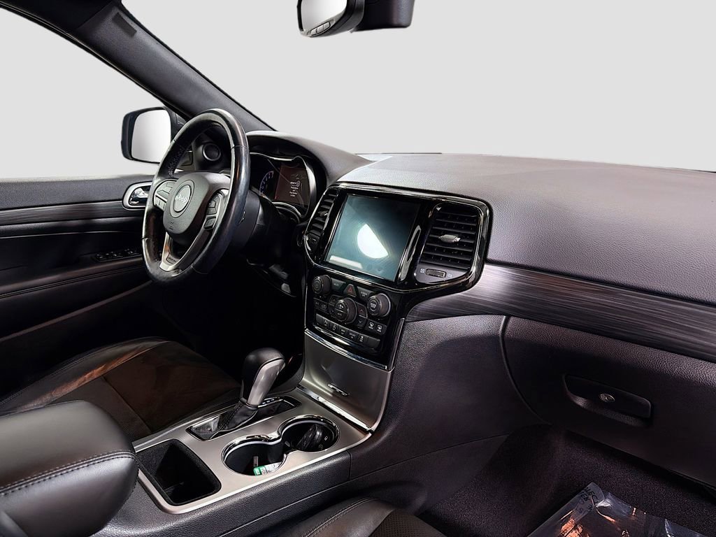 Used 2020 Jeep Grand Cherokee Altitude RWD image 30