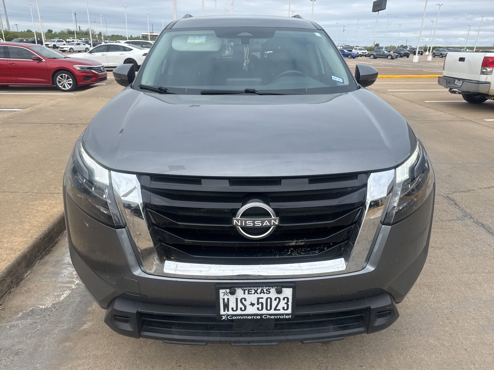 Used 2023 Nissan Pathfinder SV image 8