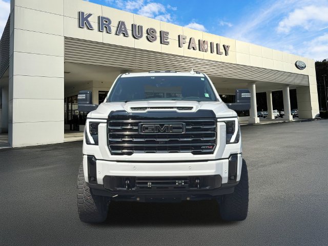 Used 2025 GMC Sierra 2500 AT4 w/ AT4 Premium Plus Package AWD/4WD image 2