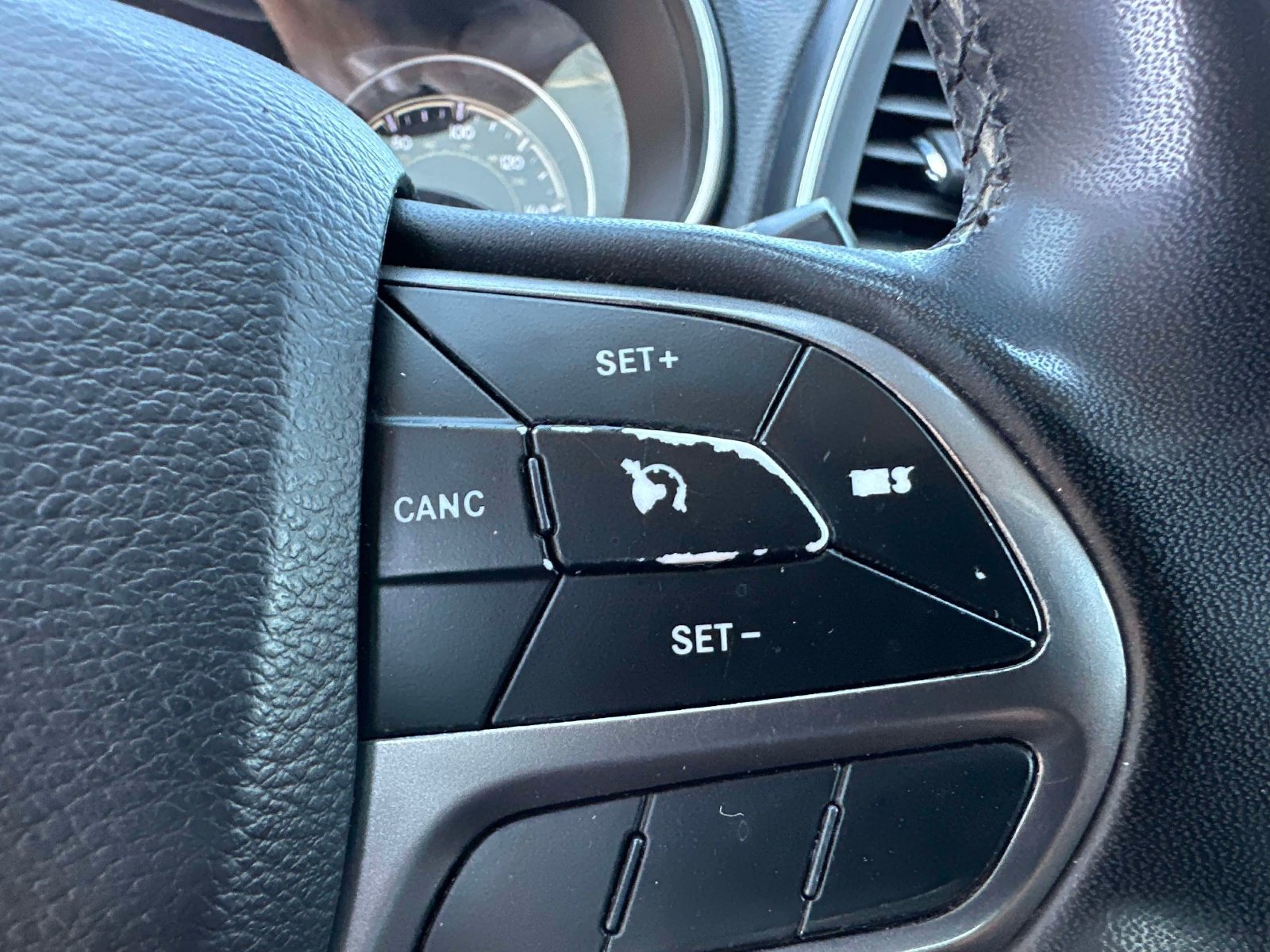Used 2022 Jeep Cherokee Latitude Lux AWD/4WD image 14