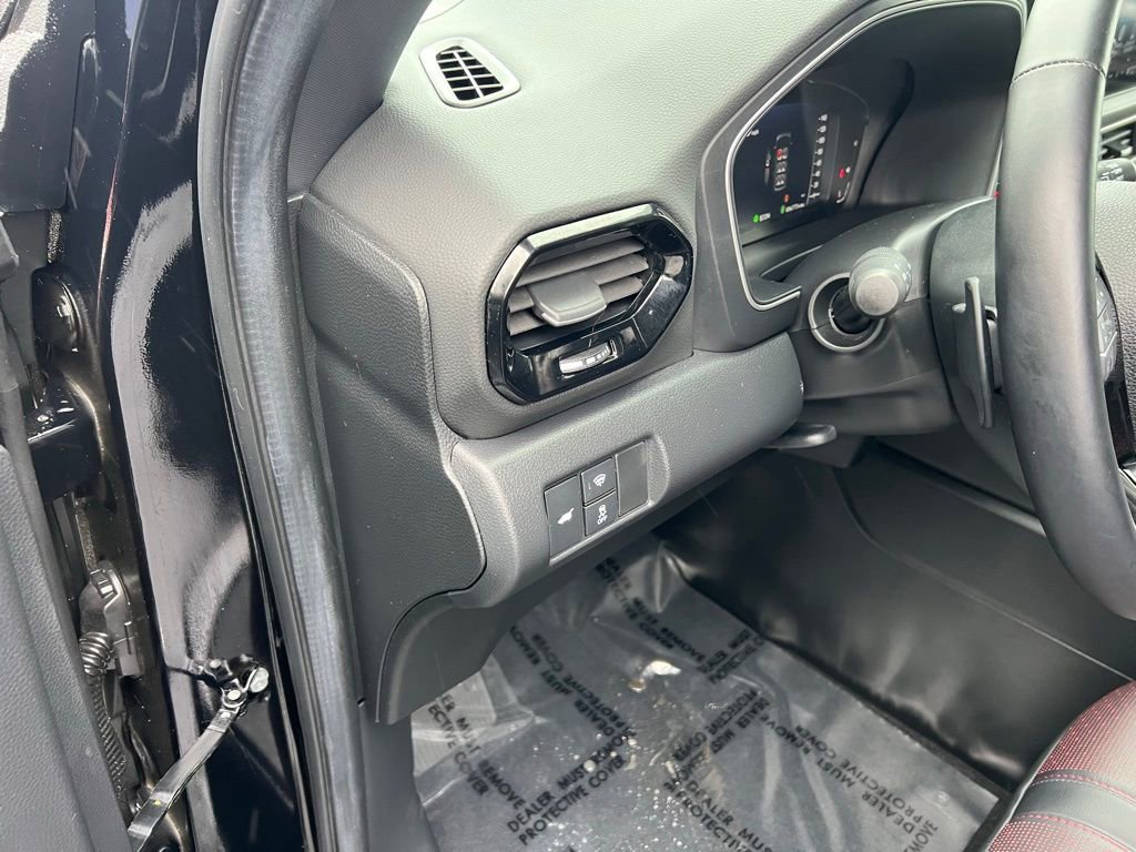 Used 2025 Honda Pilot Black Edition image 12