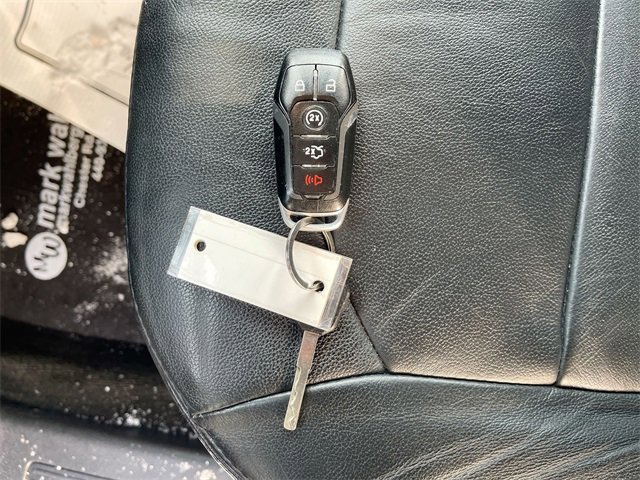 Used 2017 Ford Explorer XLT w/ Equipment Group 202A image 34