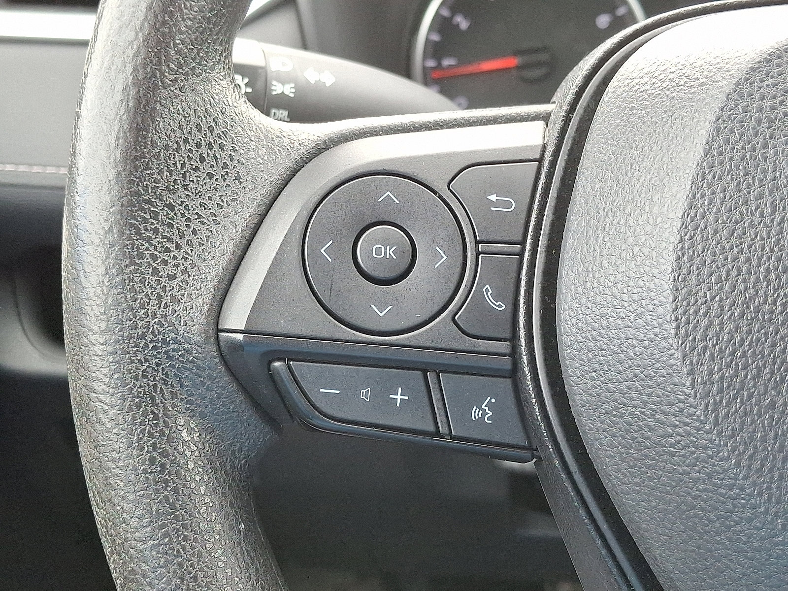 Certified 2022 Toyota RAV4 LE image 22