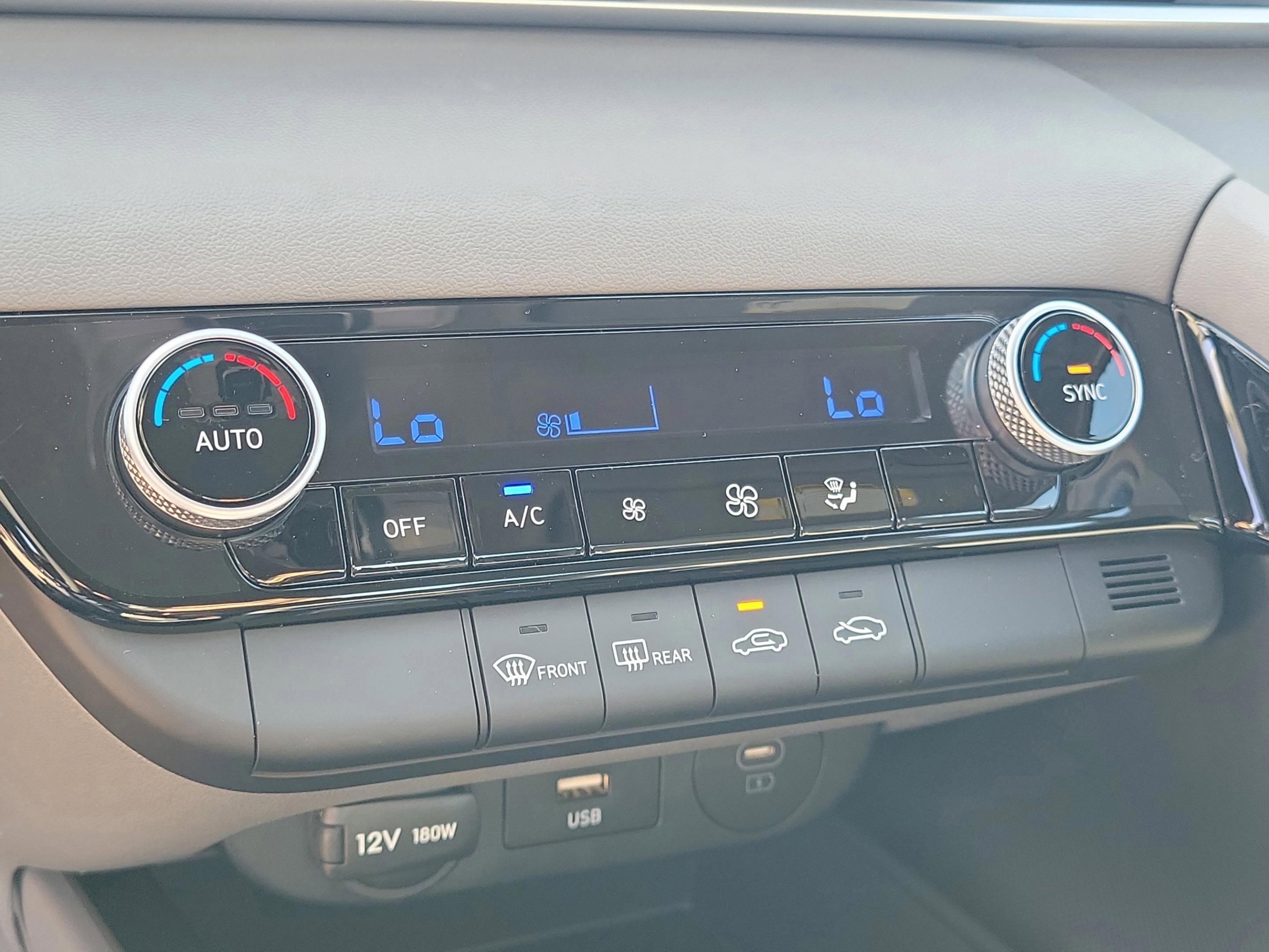 New 2026 Hyundai Elantra Blue image 21