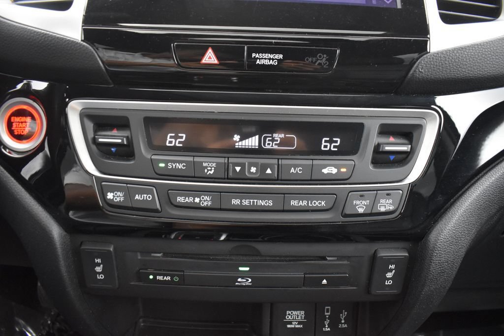 Used 2017 Honda Pilot Touring image 18