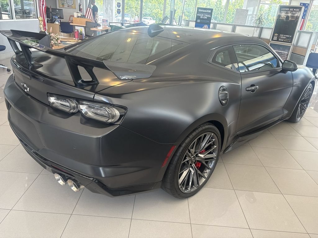 Used 2024 Chevrolet Camaro ZL1 RWD image 8
