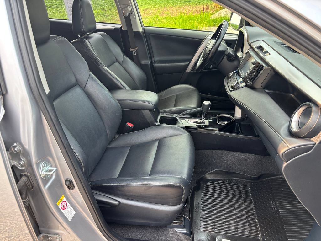 Used 2017 Toyota RAV4 Limited w/ Advanced Technology Package AWD/4WD image 51