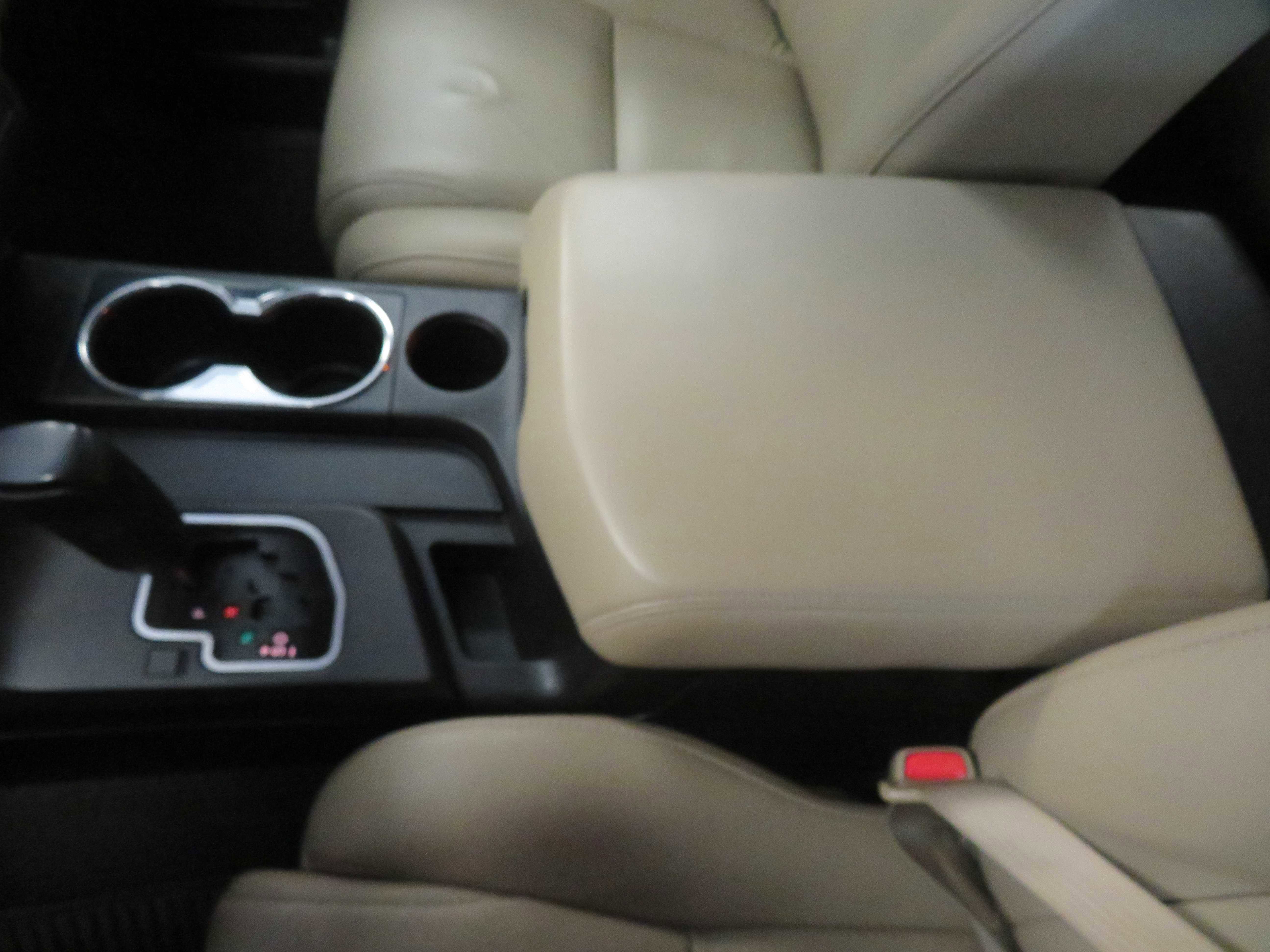 Used 2019 Toyota Sequoia Limited w/ Safety & Convenience Package RWD image 54