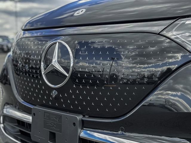 New 2026 Mercedes-Benz EQE 320 4MATIC SUV image 12