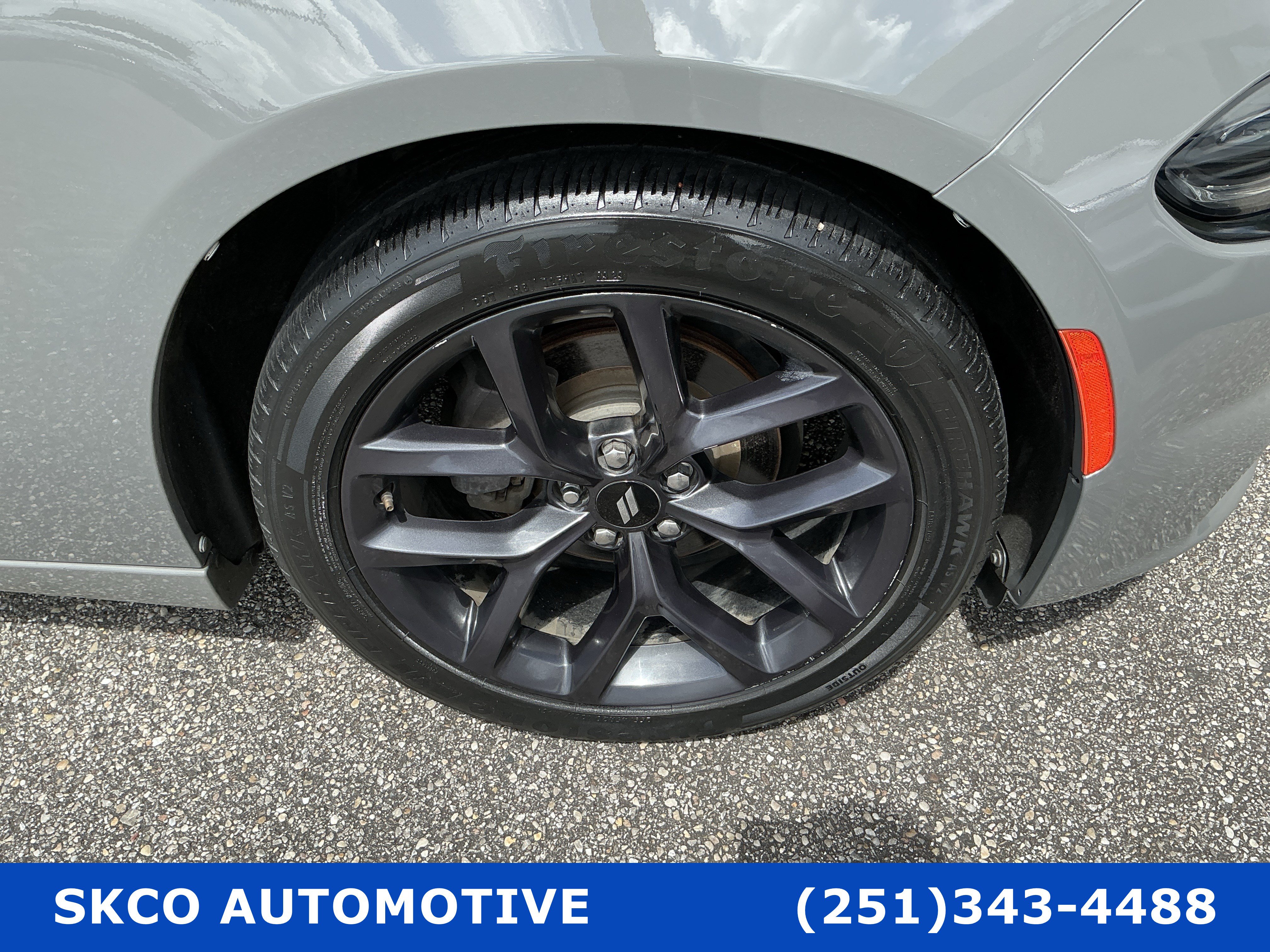 Used 2019 Dodge Charger SXT w/ Plus Group RWD image 9