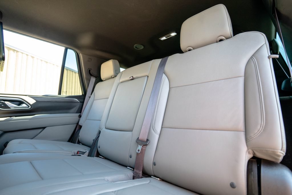 Used 2021 Chevrolet Tahoe Z71 w/ Z71 Off-Road Package AWD/4WD image 38