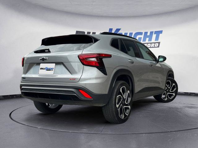 Used 2025 Chevrolet Trax RS FWD image 5