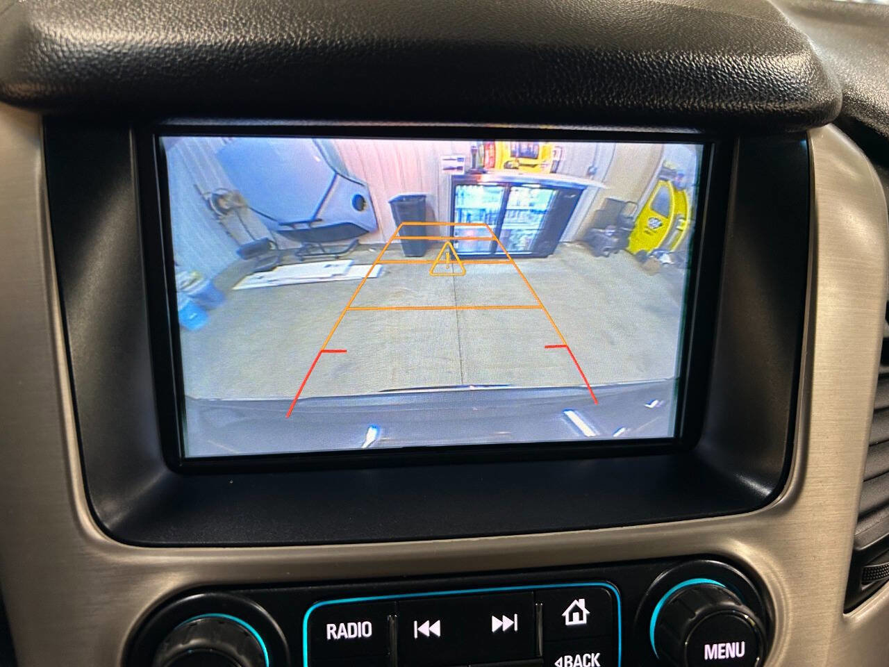 Used 2017 GMC Yukon XL Denali w/ Open Road Package image 29