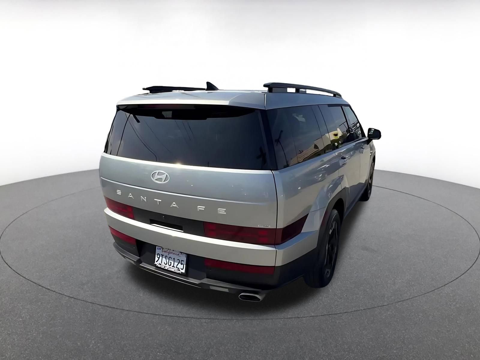 Used 2025 Hyundai Santa Fe SEL image 15
