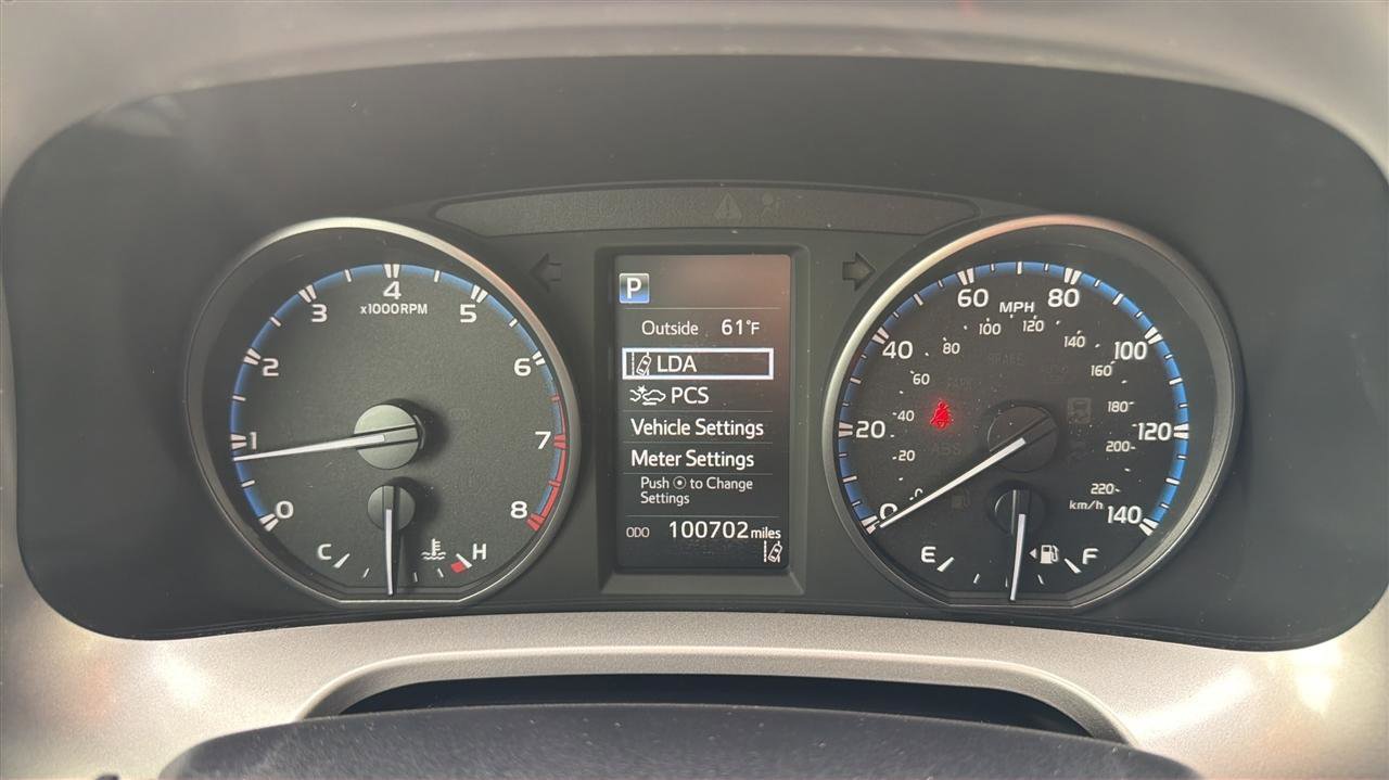 Used 2017 Toyota RAV4 LE w/ Carpet Mat Package image 21