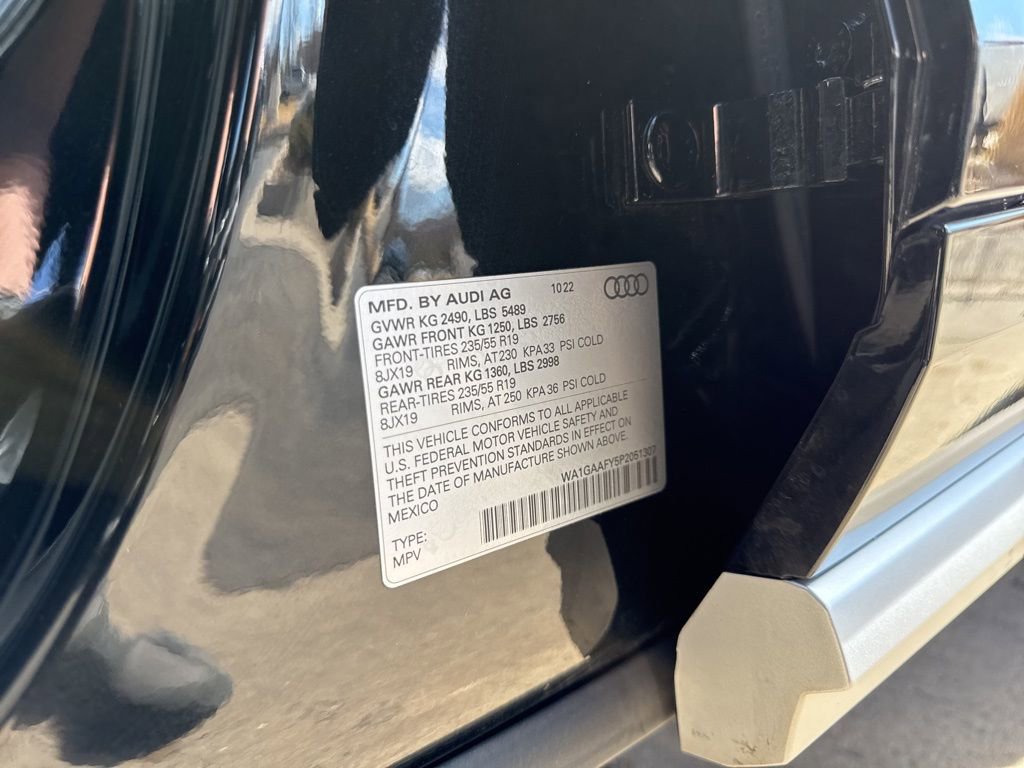 Used 2023 Audi Q5 2.0T Premium w/ Convenience Package image 30