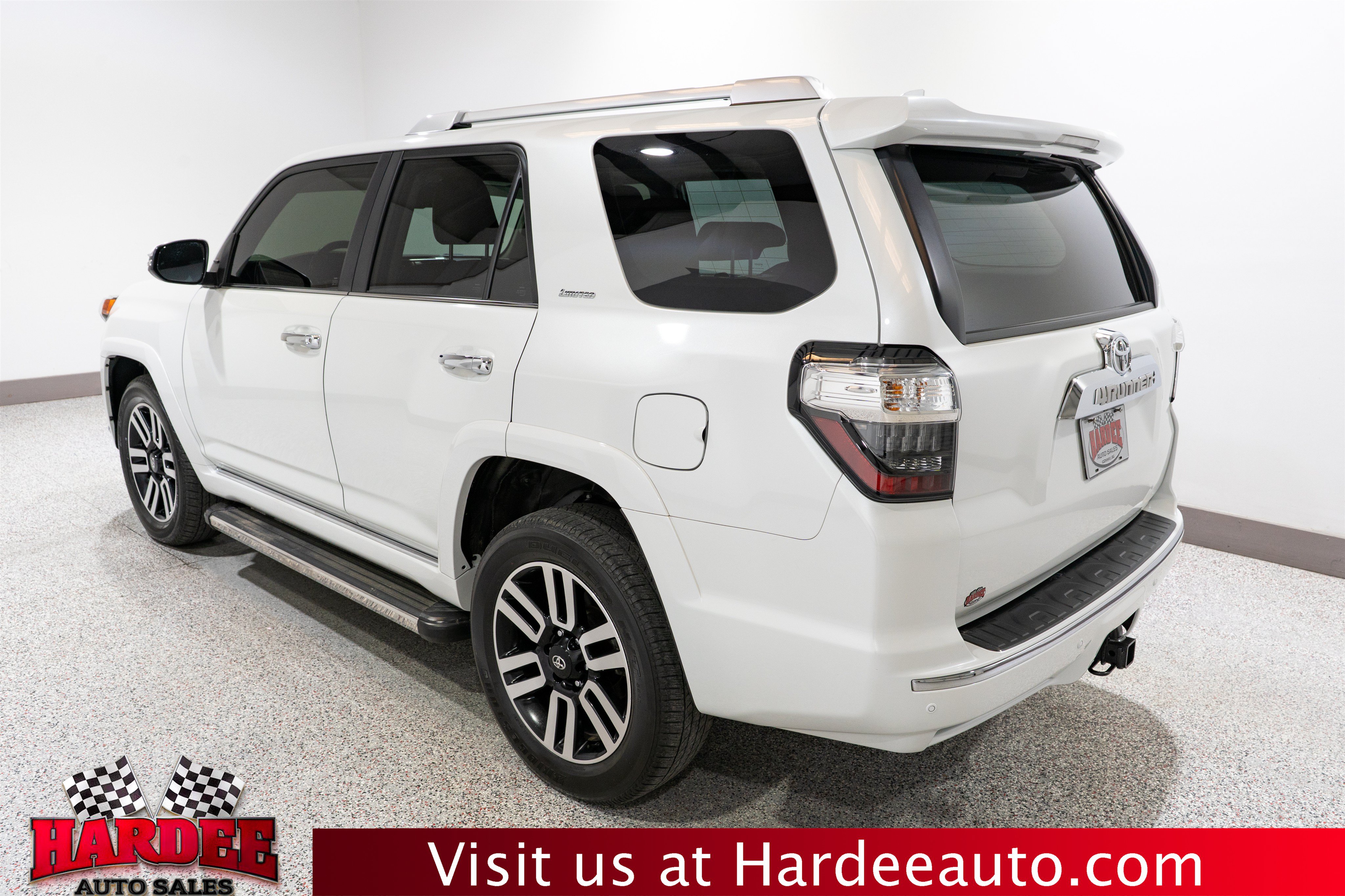 Used 2024 Toyota 4Runner Limited AWD/4WD image 3