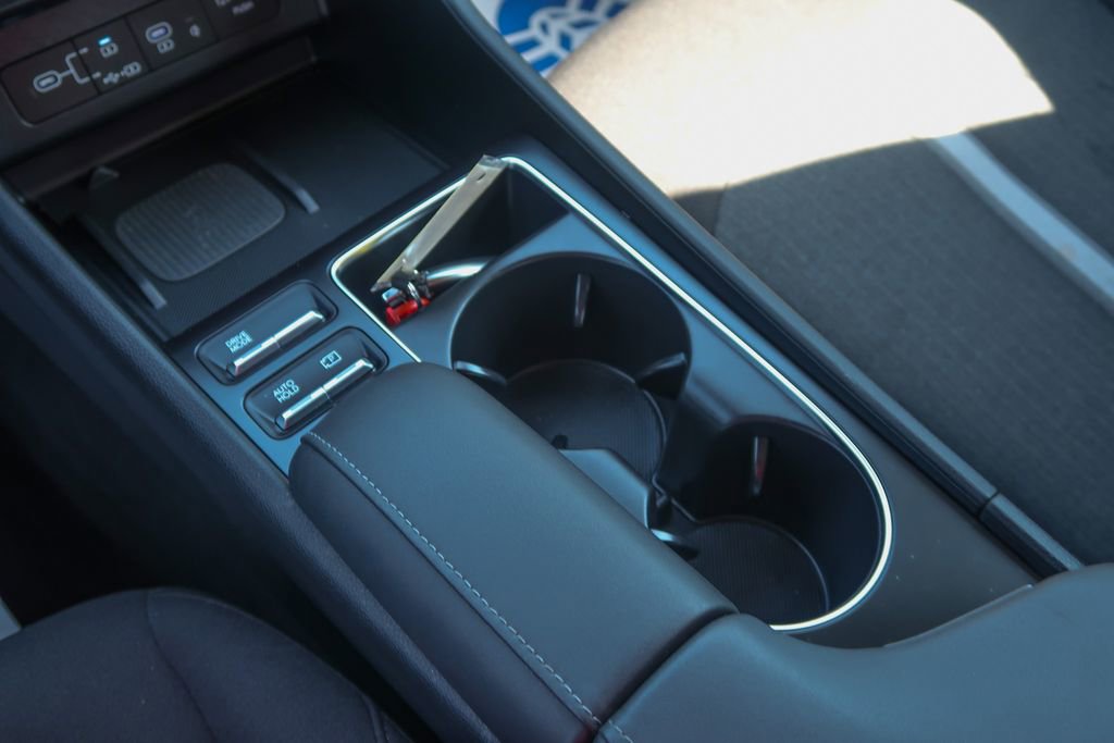 Used 2025 Hyundai Sonata SEL FWD image 35