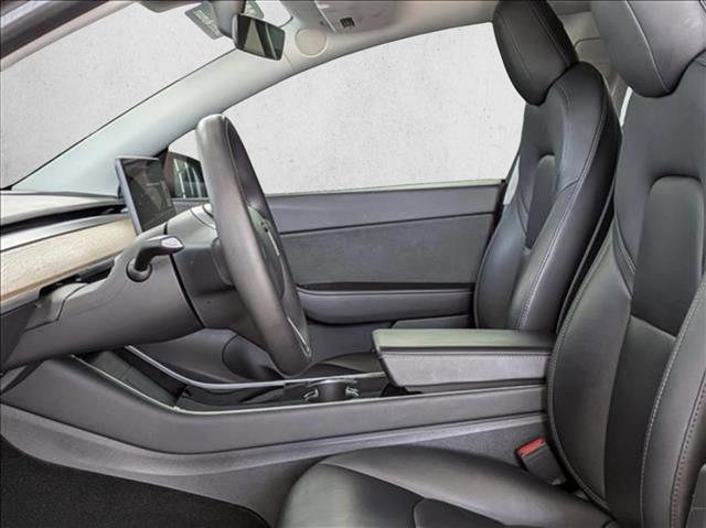 Used 2021 Tesla Model Y Long Range AWD/4WD image 17