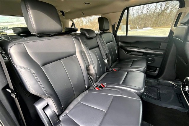 Used 2024 Ford Expedition Max XLT image 27