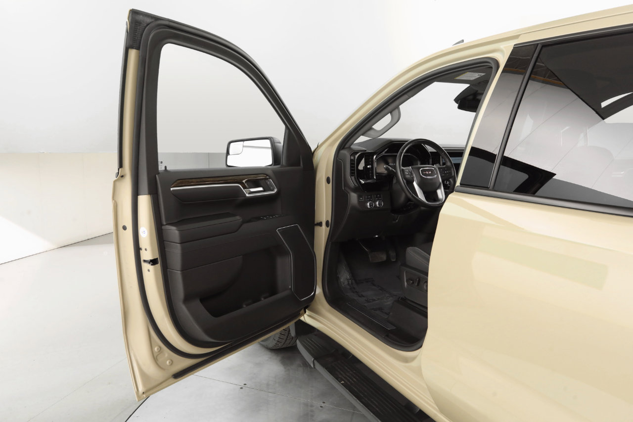 Used 2022 GMC Sierra 1500 Elevation image 11