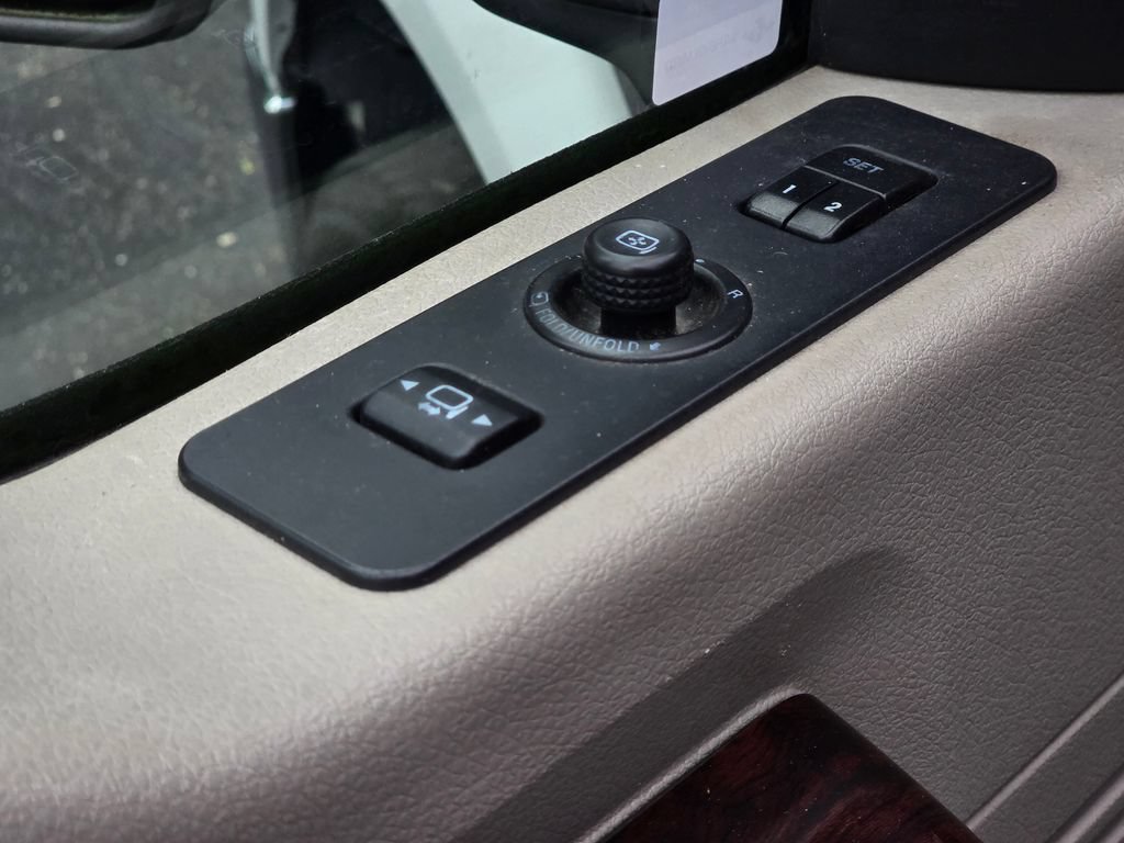 Used 2008 Ford F350 Lariat RWD image 28