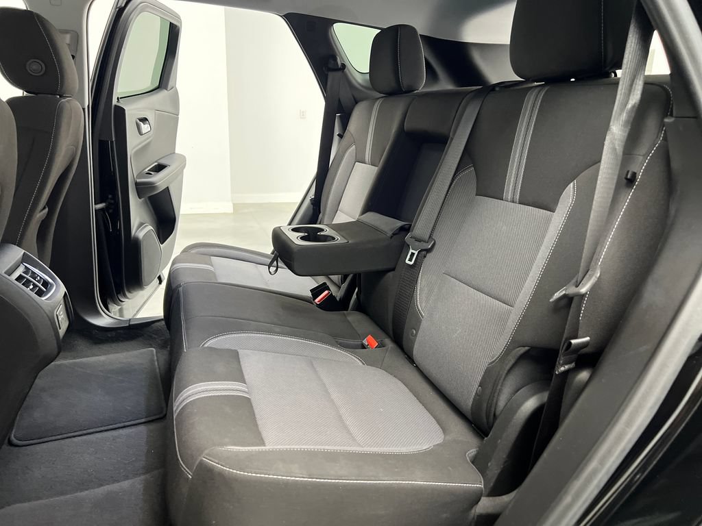 Used 2025 Chevrolet Blazer LT FWD image 16