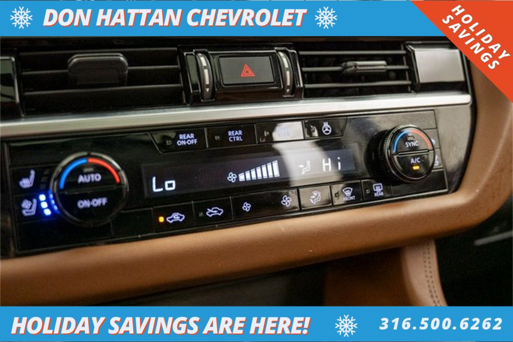 Used 2023 Nissan Pathfinder Platinum w/ Cargo Package image 12