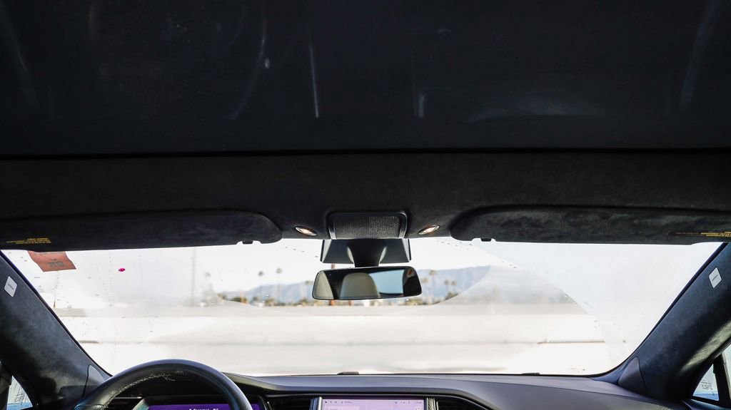 Used 2021 Tesla Model S Performance image 19