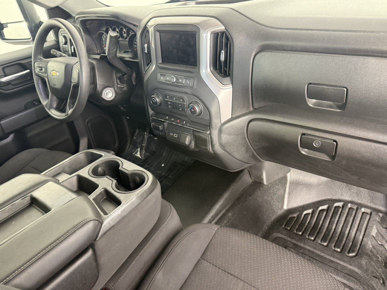Used 2021 Chevrolet Silverado 1500 W/T w/ WT Value Package AWD/4WD image 11