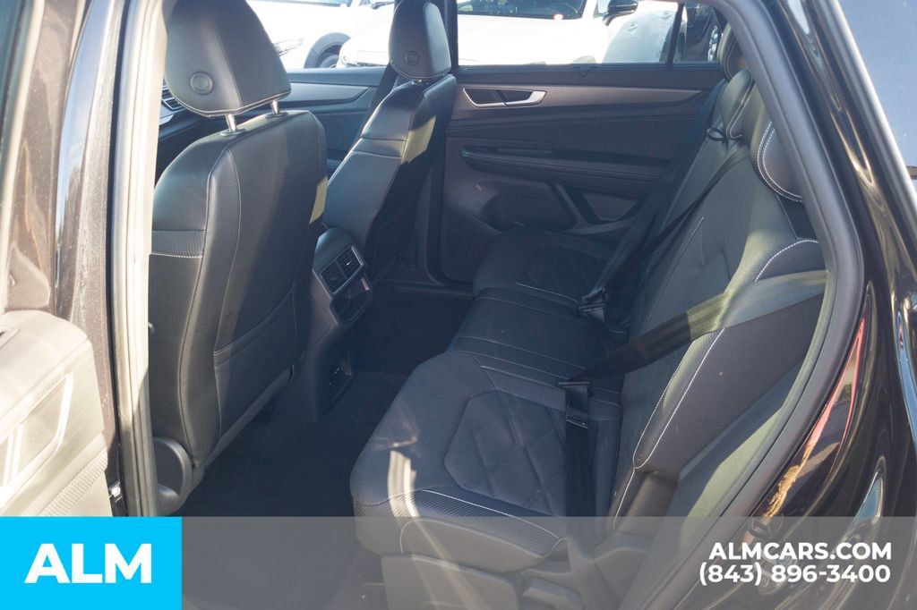 Used 2024 Volkswagen Atlas Cross Sport SE image 18