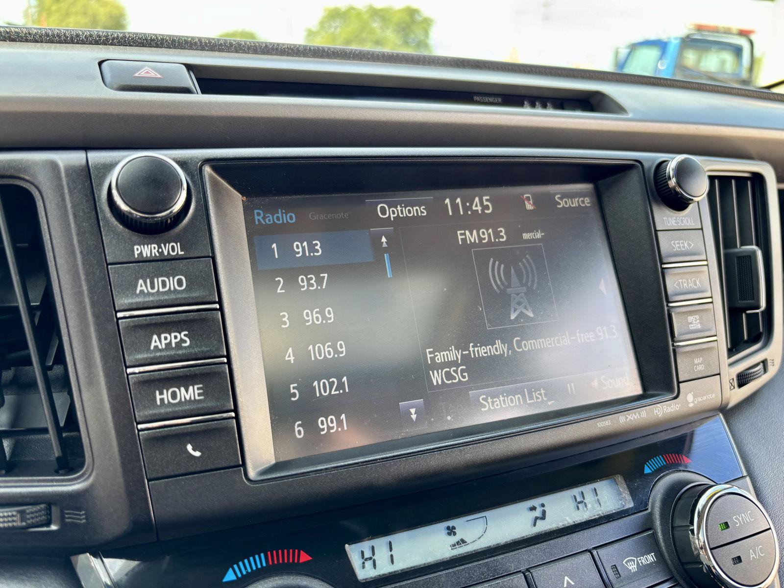 Used 2017 Toyota RAV4 Limited AWD/4WD image 31