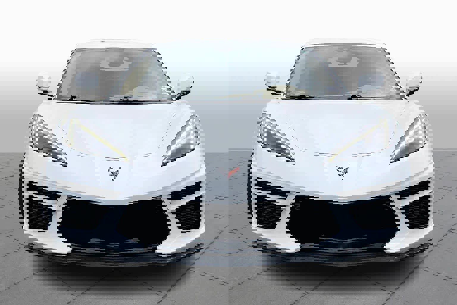 Used 2021 Chevrolet Corvette Stingray Premium Cpe w/ Z51 Performance Package image 4