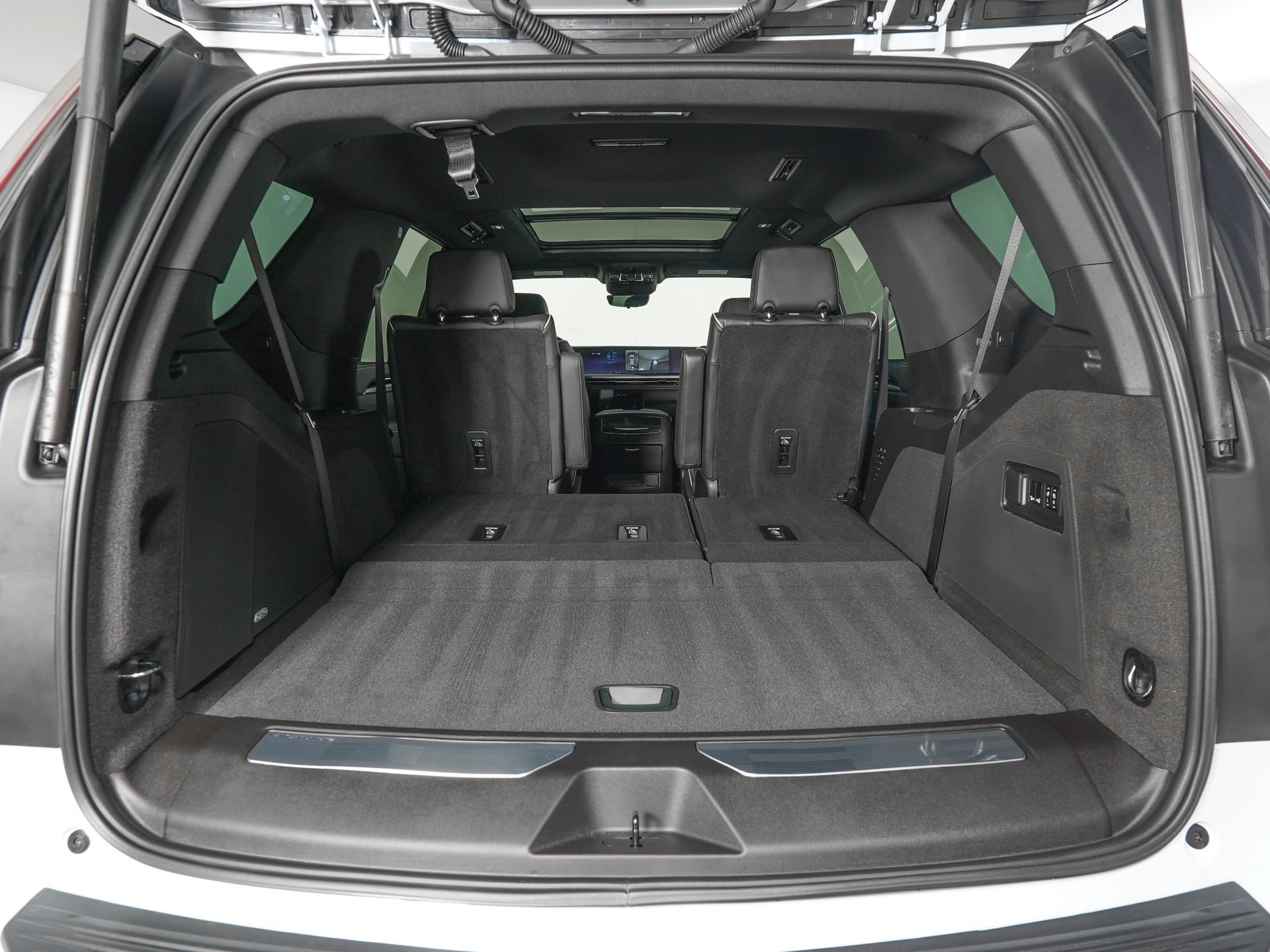 Used 2026 Cadillac Escalade Sport w/ Touring Package AWD/4WD image 11