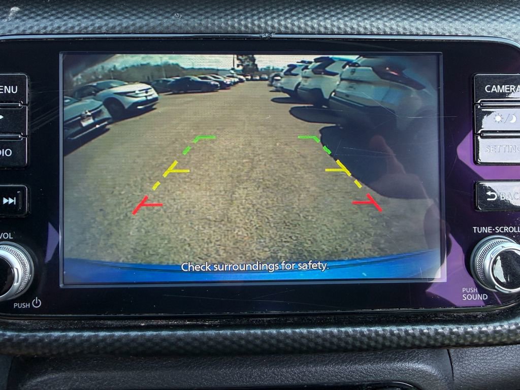 Used 2022 Nissan Kicks SV FWD image 9