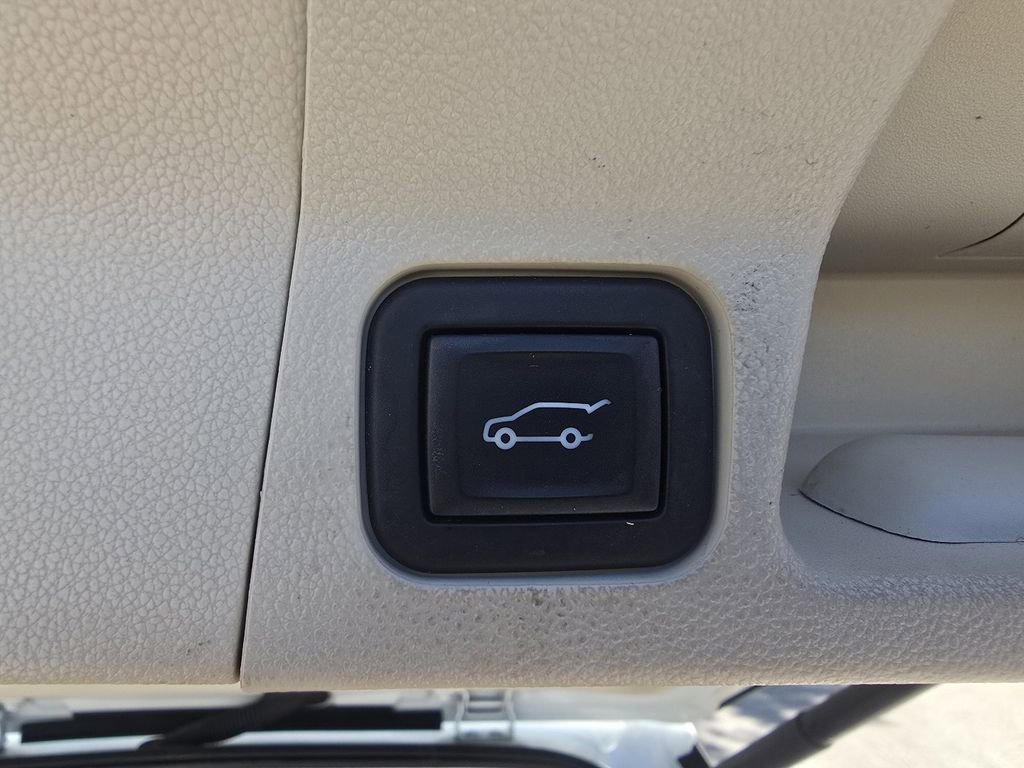Used 2023 GMC Acadia Denali AWD/4WD image 19