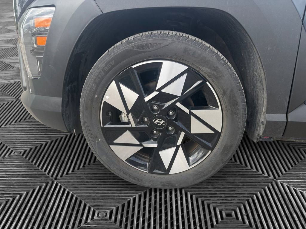 Used 2025 Hyundai Kona SEL image 14