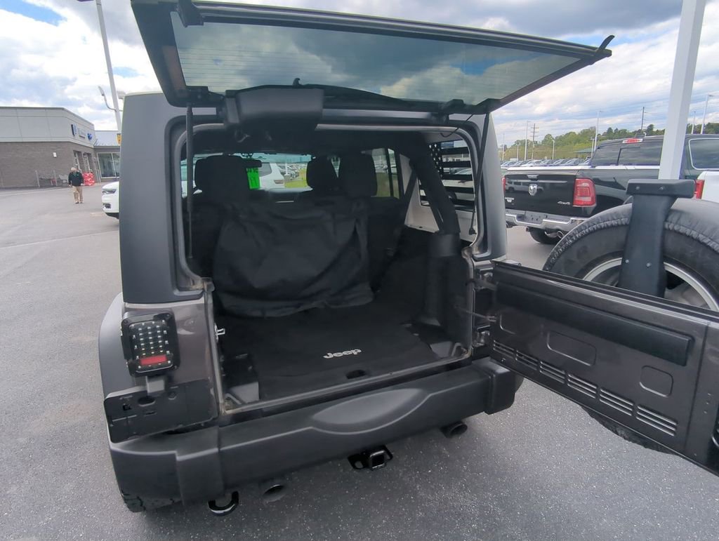 Used 2016 Jeep Wrangler Unlimited Sport w/ Quick Order Package 24S AWD/4WD image 22
