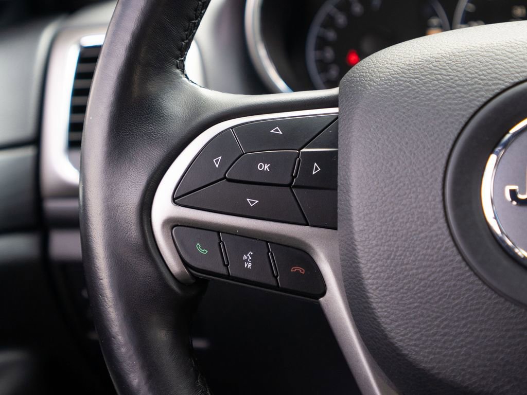 Used 2021 Jeep Grand Cherokee Laredo image 26