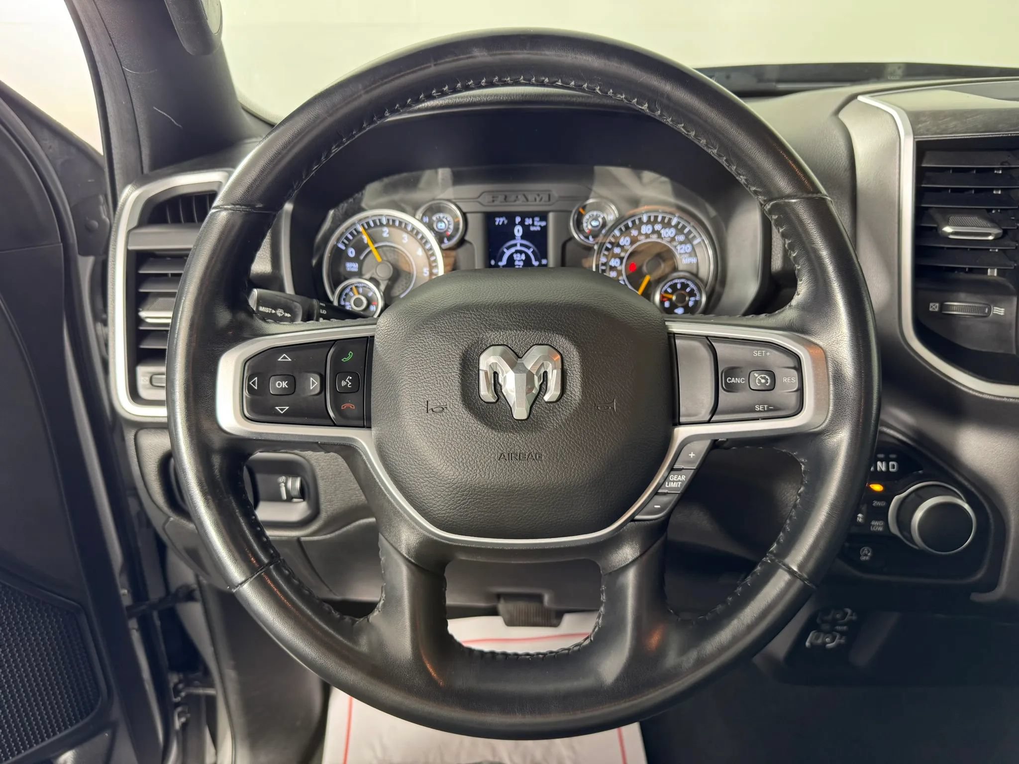 Used 2022 RAM 1500 Big Horn AWD/4WD image 13