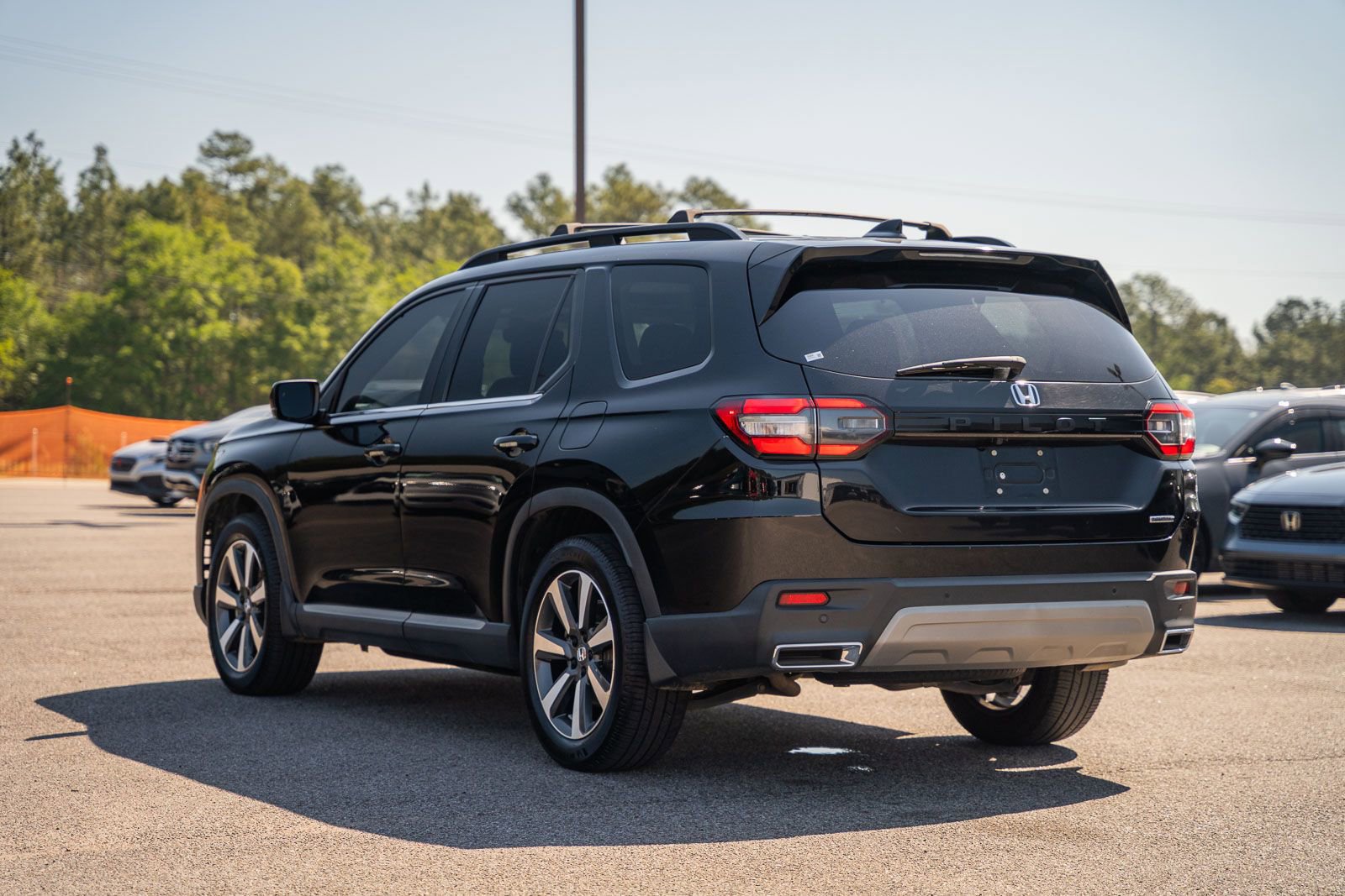 Used 2024 Honda Pilot Touring image 5